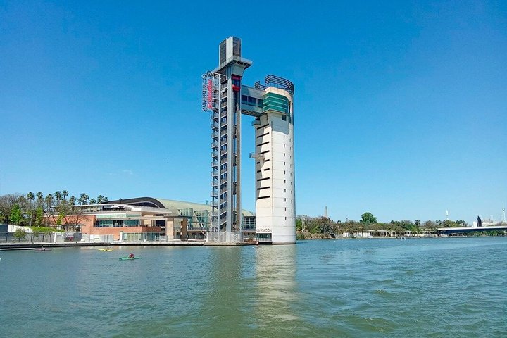 Seville: Guadalquivir River Cruise with Optional Tapas & Drink