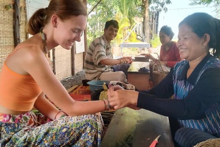 Siem Reap Lotus Silk Farm - Artisans Immersion