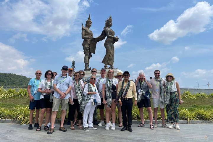 Sihanoukville Highlights Day Tour for Cruise Passengers