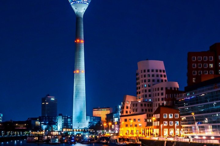 Explore Modern Dusseldorf-Iconic Architecture & Scenic Waterfront