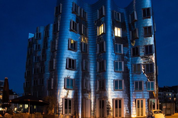 Explore Modern Dusseldorf-Iconic Architecture & Scenic Waterfront