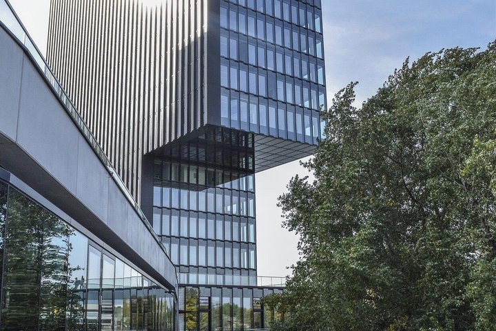 Explore Modern Dusseldorf-Iconic Architecture & Scenic Waterfront