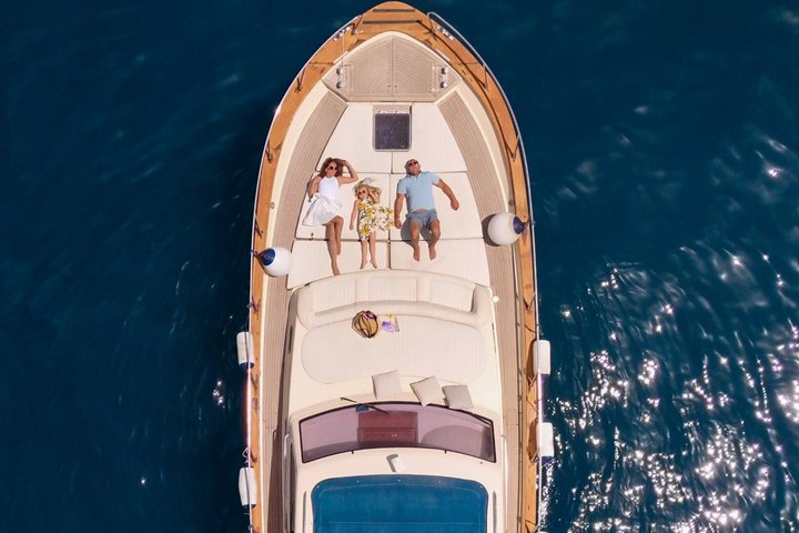 Positano & Amalfi Coast Small-Group Boat Day Tour from Sorrento
