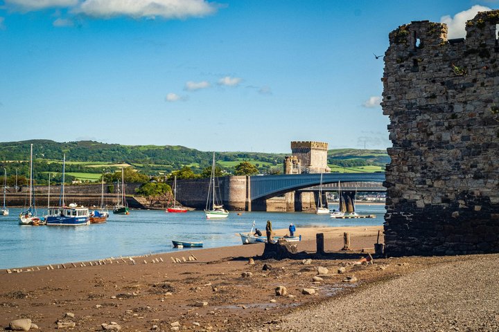 North Wales & Caernarfon Castle Full-Day Tour from Manchester