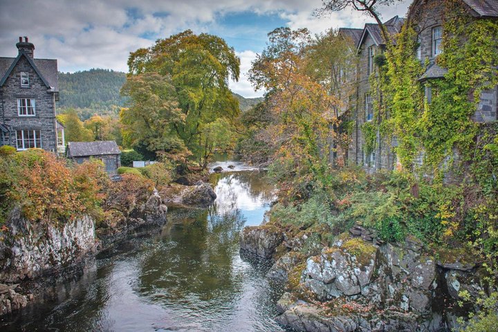 North Wales & Caernarfon Castle Full-Day Tour from Manchester