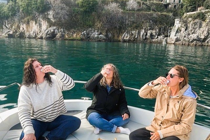 Private 40hp Boat Tour of the Amalfi Coast and Positano