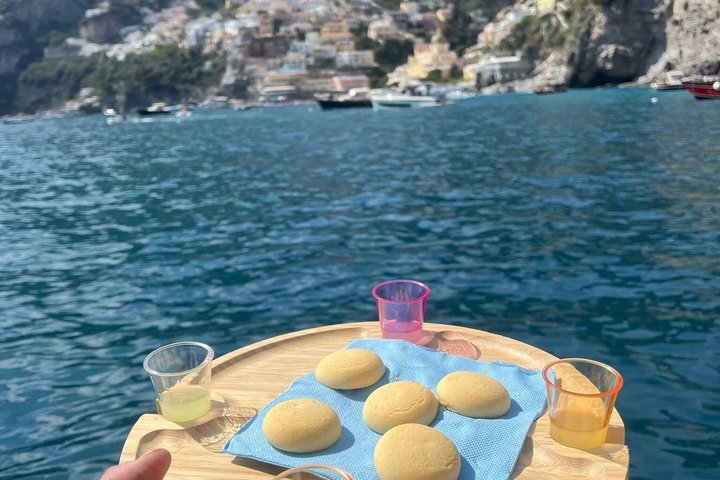 Private 40hp Boat Tour of the Amalfi Coast and Positano
