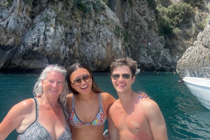 Private 40hp Boat Tour of the Amalfi Coast and Positano