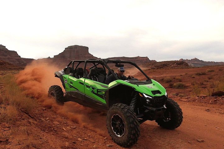 BEST! Hell's Revenge U-Drive 4X4 Tour in Moab +Dinosaur Tracks!
