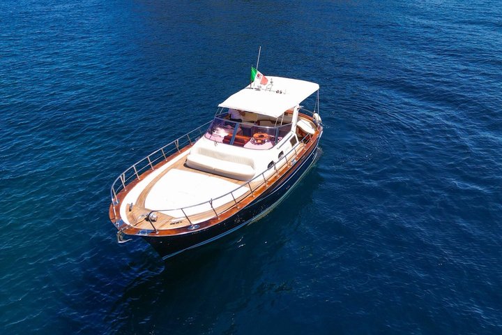 Positano & Amalfi Coast Small-Group Boat Day Tour from Sorrento