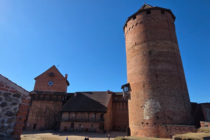 Turaida and Sigulda Day Trip with Local Guide from Riga