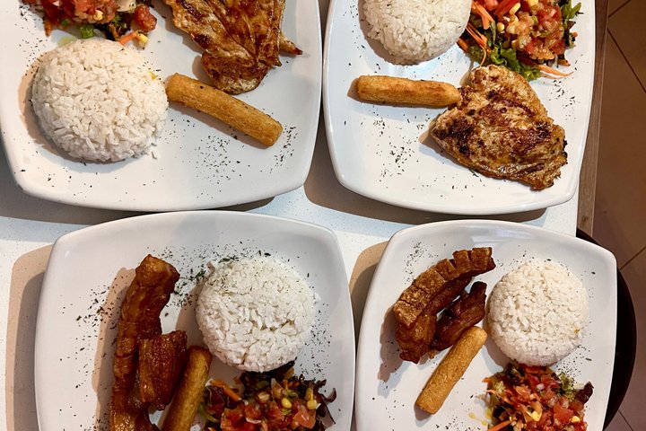 PREMIUM Guatapé Tour: Rock, Luxury boat ride, Meals & Llamas