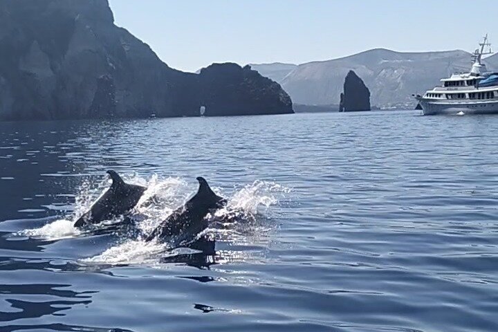 Boat Tour from Lipari between Volcanoes and Uncontaminated Landscapes 4/6 pax