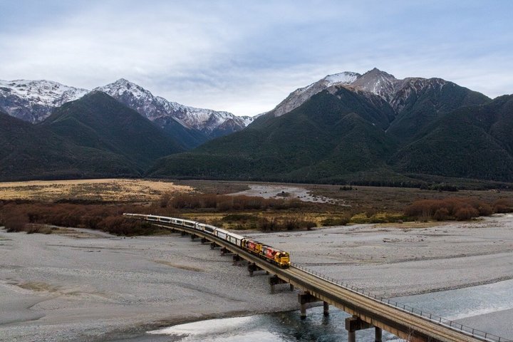 TranzAlpine Train & Small Group Tour to Arthurs Pass with Lunch