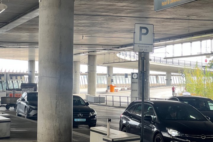 Oslo Private Airport/Hotel Transfer Service || English Speaking