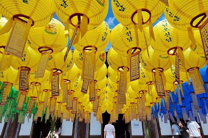 The Heart of Gyeongju: 4-Hour Private Tour with a Local guide
