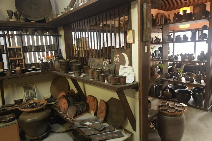 Bizen Pottery Walking Tour in Imbe from Okayama