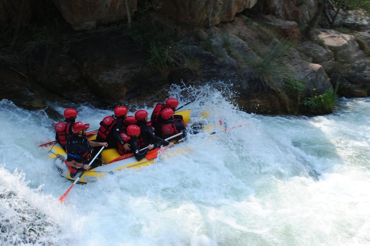 From Valencia: Montanejos Thermal Pools + Hiking, Rafting, Kayak