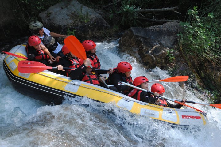 From Valencia: Montanejos Thermal Pools + Hiking, Rafting, Kayak