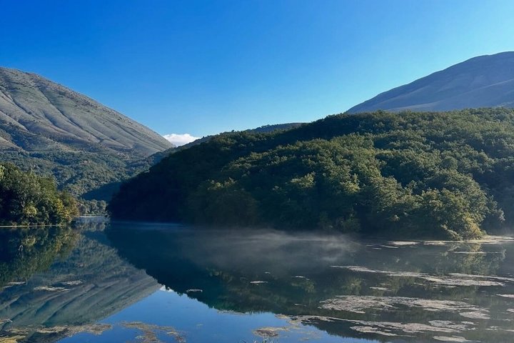 Blue Eye and Gjirokaster, Half Day Tour with Food & Drinks