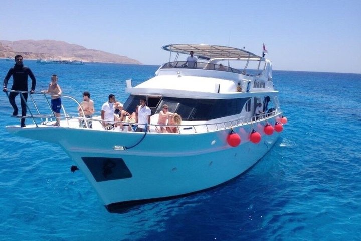 Luxury Yacht: Ras Mohammed & White Island, Lunch & Snorkel