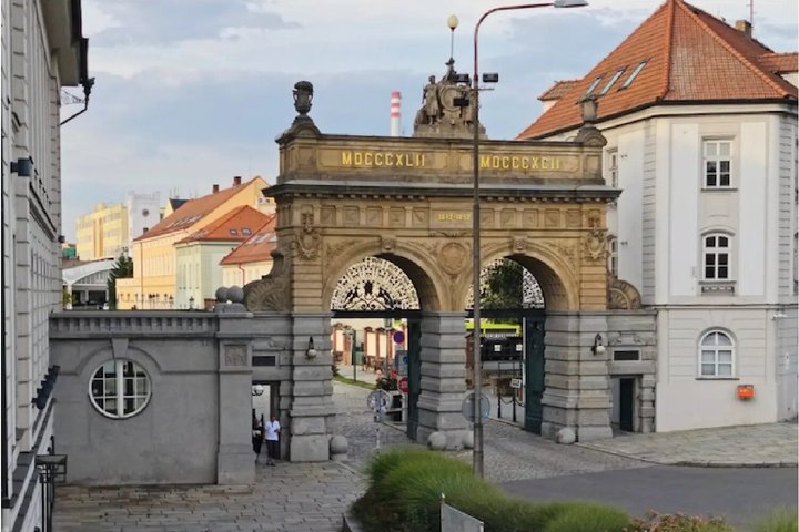 Pilsen Walking Tour: Explore Sights & Hidden Gems