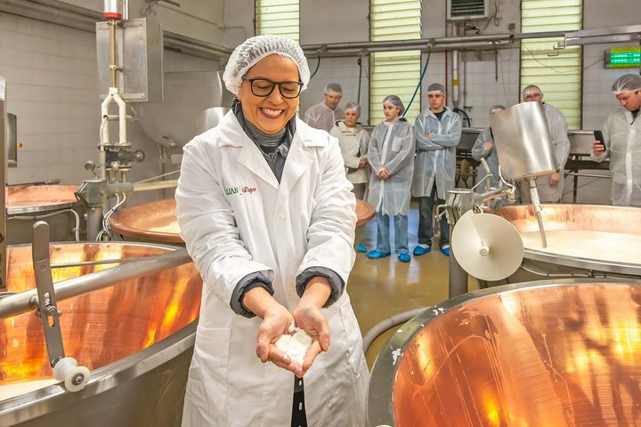 Bologna Food Experience: Factory tours & Lunch By Italian Days