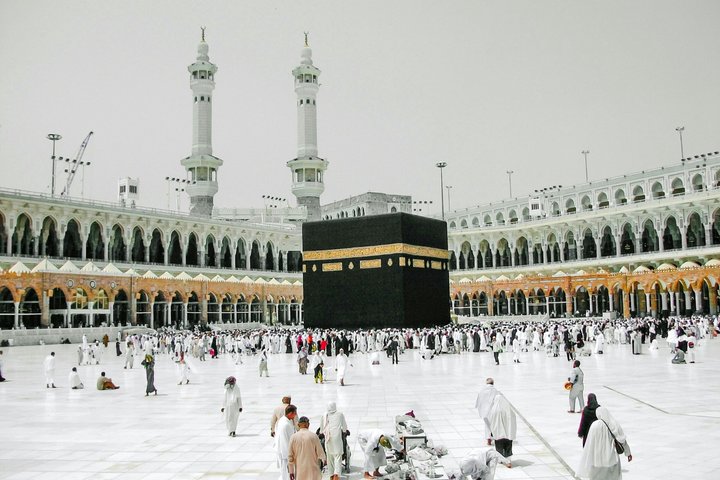Madinah City to Makkah (Mecca) City Private Intercity Transfer