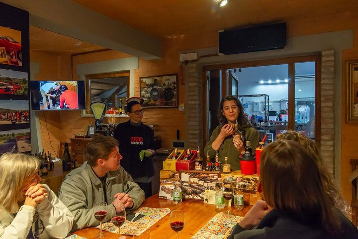 Bologna Food Experience: Factory tours & Lunch By Italian Days