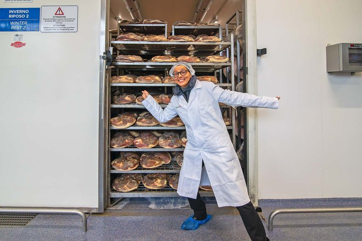 Bologna Food Experience: Factory tours & Lunch By Italian Days