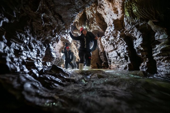 Black Water Rafting Experience Waitomo Caves Tour