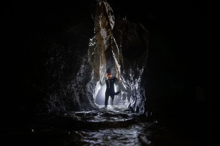 Black Water Rafting Experience Waitomo Caves Tour