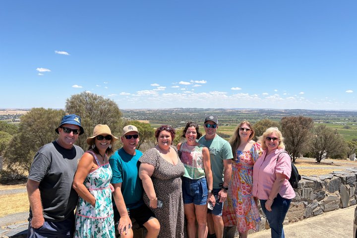 Barossa Wine tour with Lunch, Wine Tastings, Brewery & Chocolate
