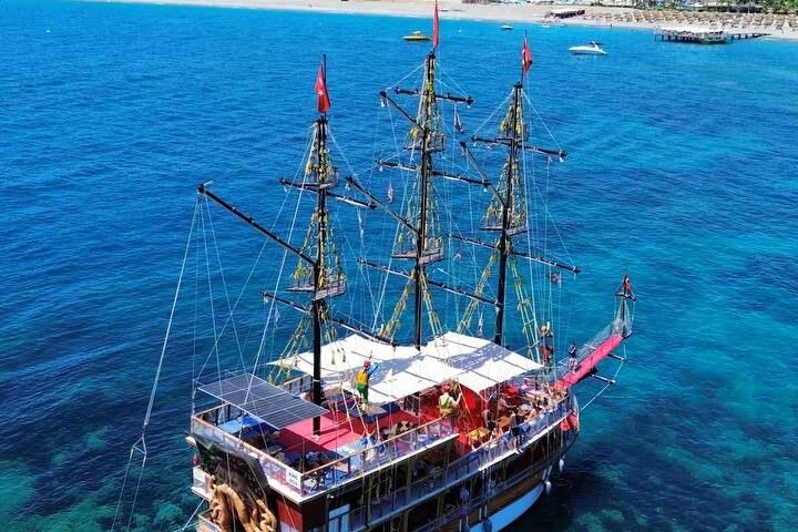 Side Dolphin Island Boat Trip With Lunch And Soft Drinks