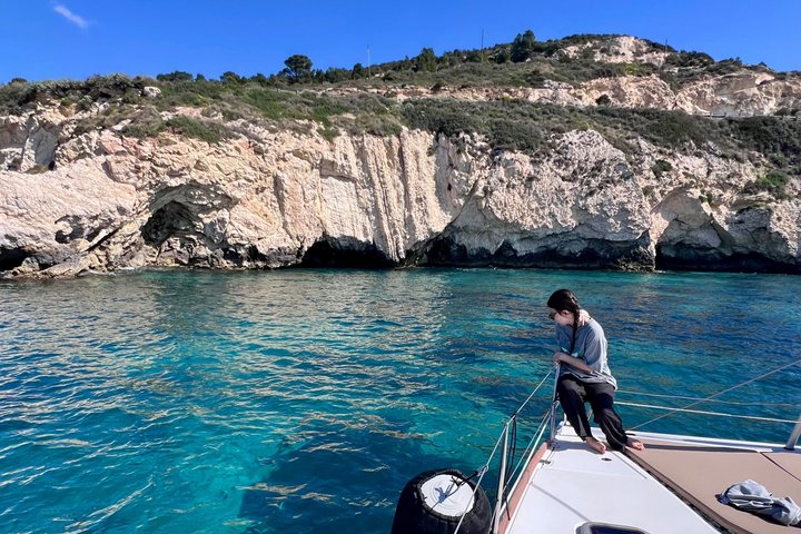 Catamaran tour stops bathing and snorkeling toast with prosecco