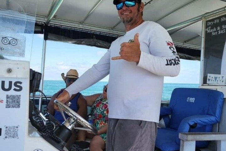 4 Hour Egmont Key Island Tour With Dolphins & Snorkeling Included