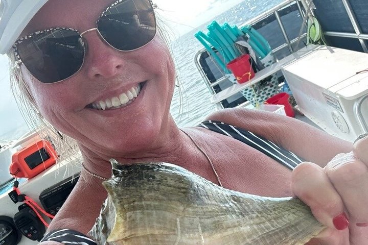 2.5 Hour Shell Key Island Adventure Including Dolphins And Shells