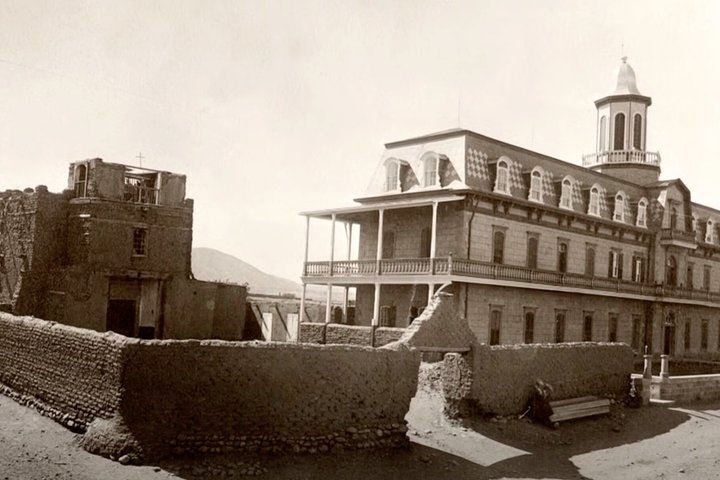 Historic Downtown Santa Fe Walking Tour
