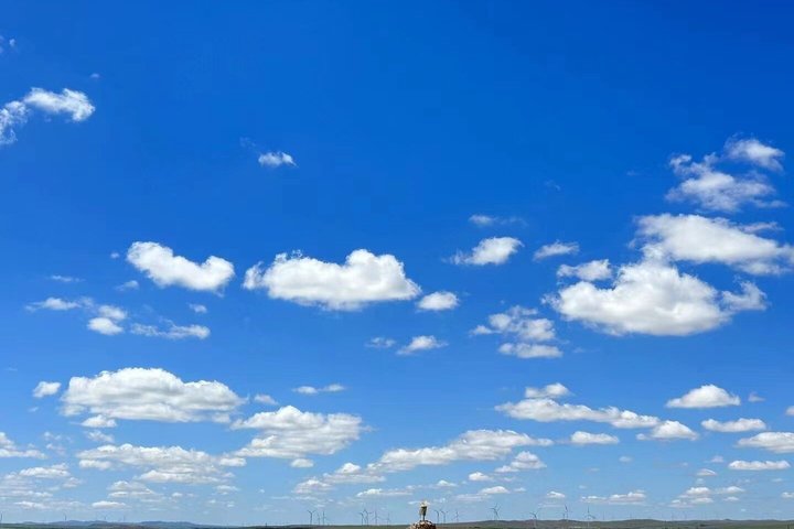 Private Full-Day Tour to Huitengxile Grassland from Hohhot