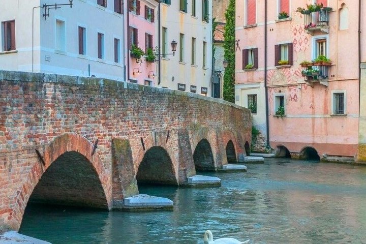 Treviso Audio Tour Explore history symbols and meditations