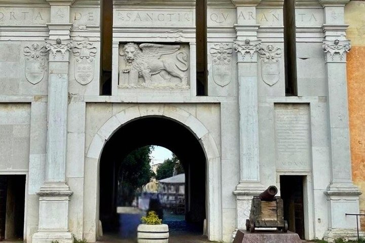 Treviso Audio Tour Explore history symbols and meditations