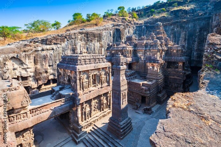 Private Ajanta & Ellora Caves Tour from Aurangabad with Guide