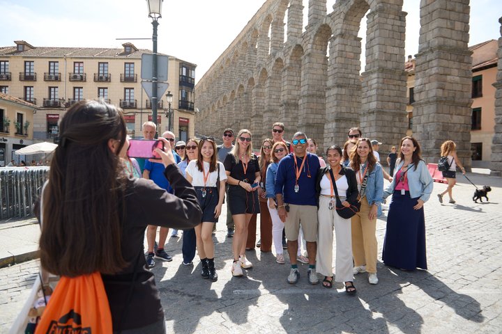 Discover Segovia Historic Walking Tour with Official Guide