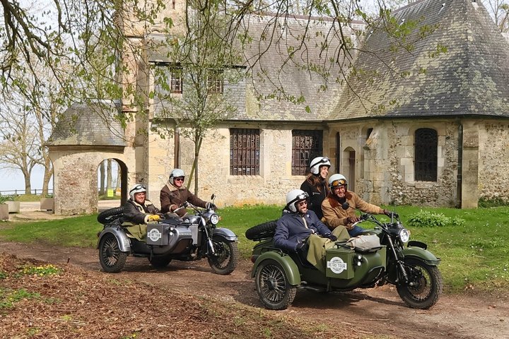 Visit Honfleur by sidecar: 1.5 to 3.5 hour tour along the coast