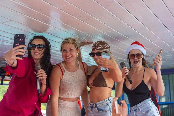 Coral Reef Snorkeling and Floating Bar Party from Nha Trang