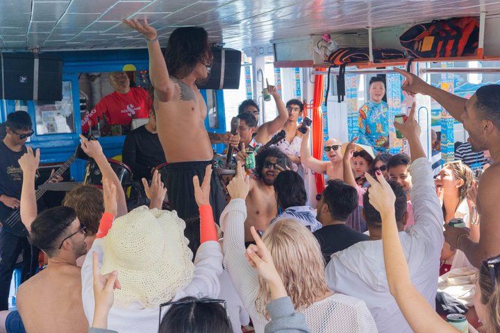 Coral Reef Snorkeling and Floating Bar Party from Nha Trang
