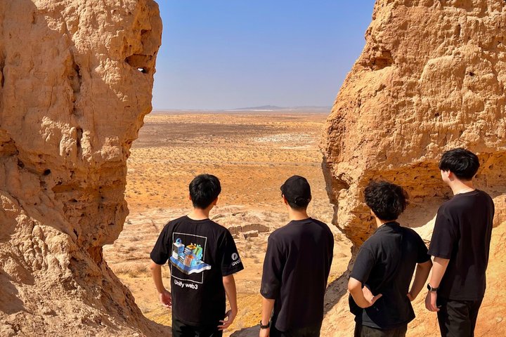 Guided Tour to Ancient Fortresses with a Local