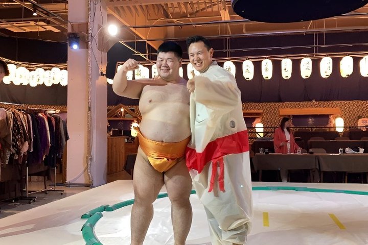 Up-Close Sumo Experience at Ochi Stable: Wear Kimono in Osaka