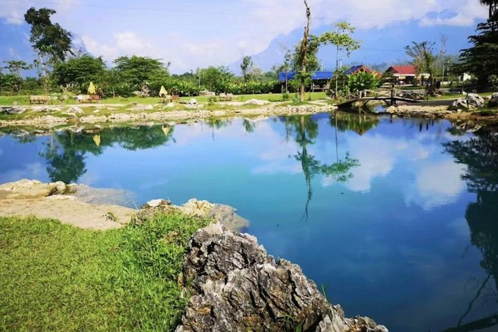 Vang Vieng: Zipline&Cave Tubing&Trekking&Blue Lagoon
