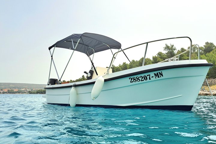 Explore by Betina boat West side of island Brac and Bobovisca